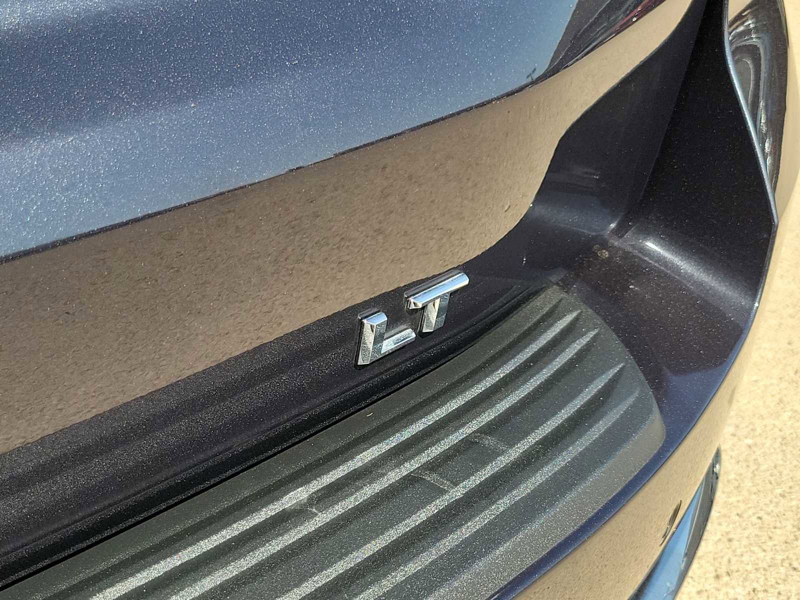 Used 2025 Chevrolet Tahoe LT RWD image 11