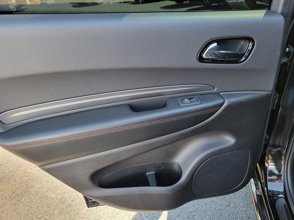 Used 2025 Dodge Durango GT RWD image 15