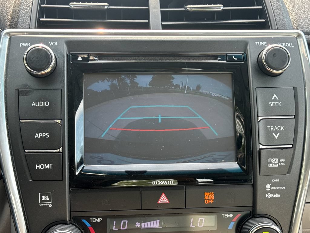Used 2017 Toyota Camry XLE w/ Moonroof Package FWD image 26