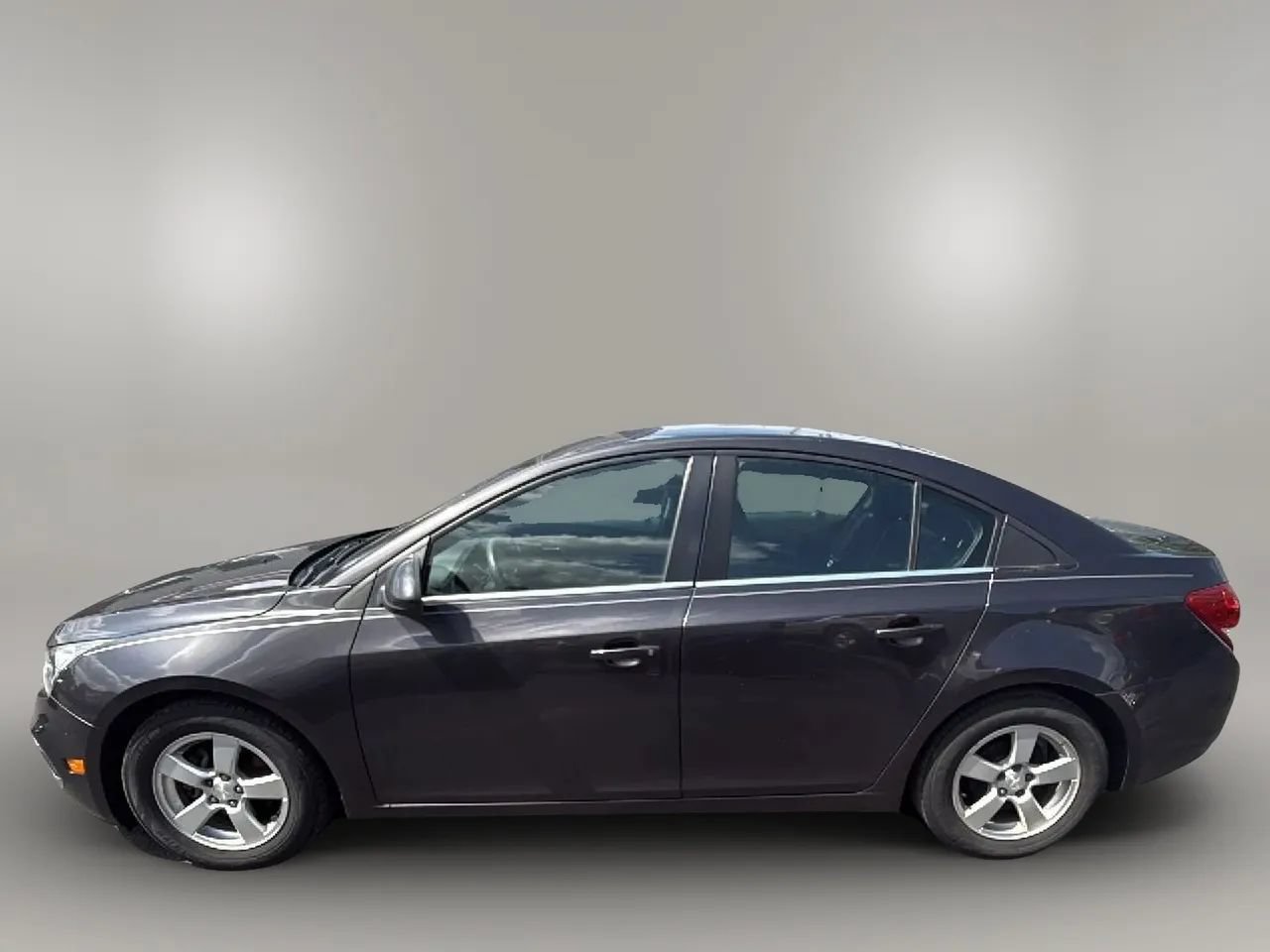 Used 2016 Chevrolet Cruze LT w/ Technology Package FWD image 5