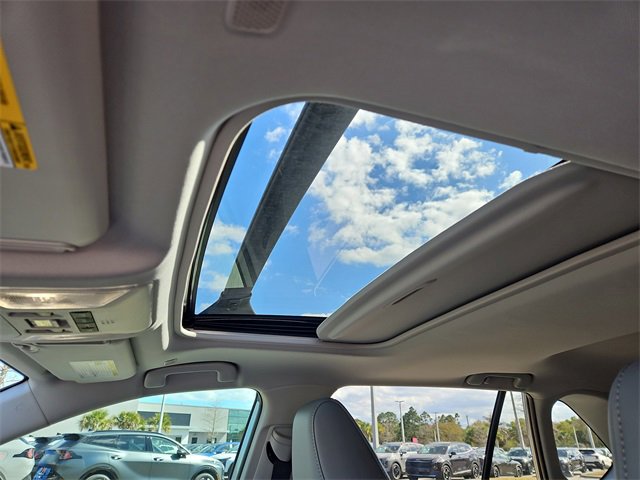 Used 2025 Toyota RAV4 Limited w/ Weather Package image 31