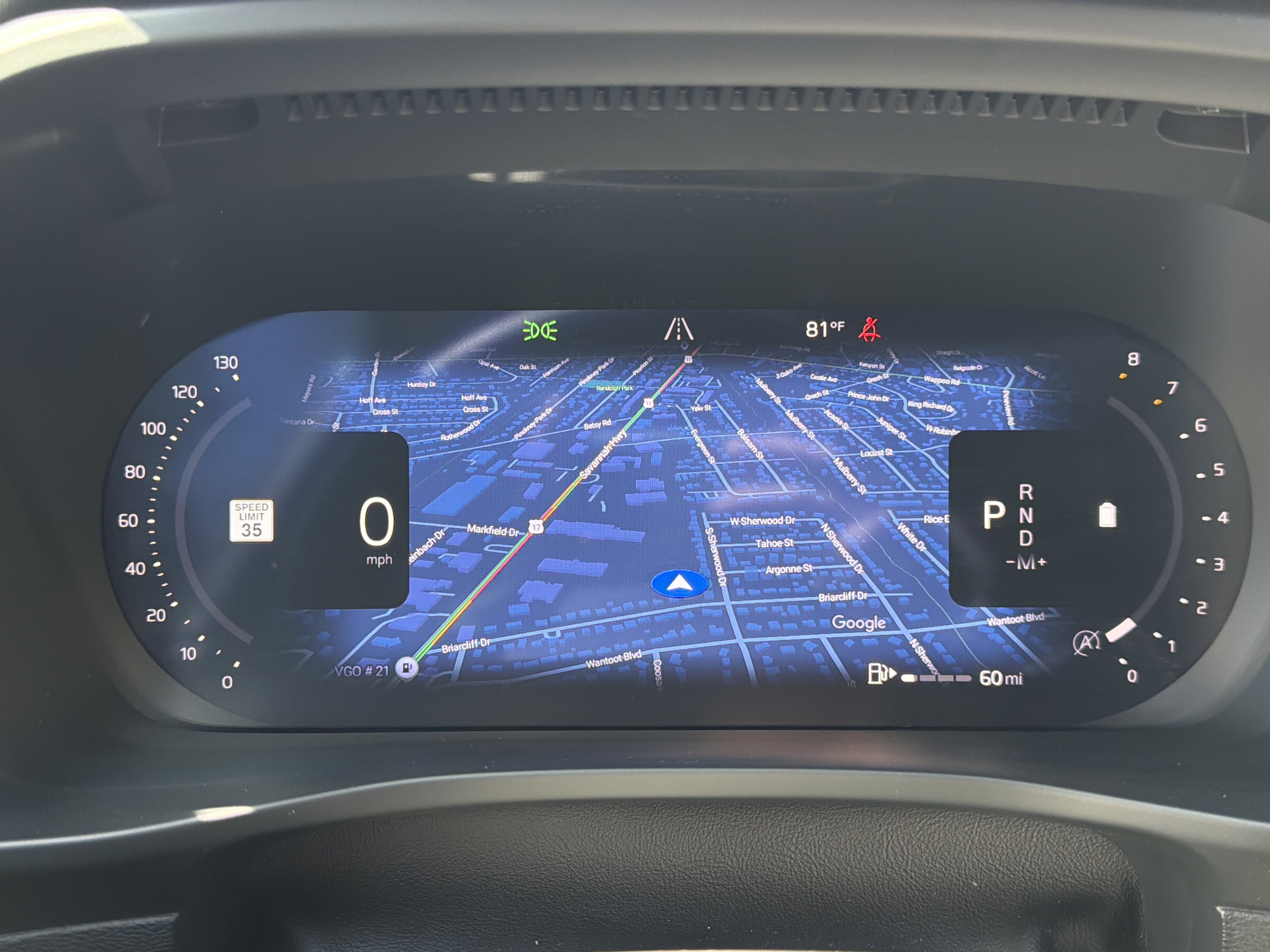 Certified 2025 Volvo XC40 B5 Ultra w/ Protection Package Premier image 21