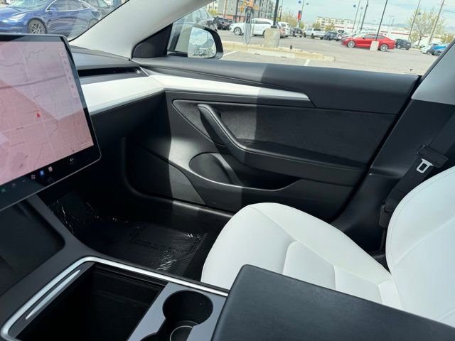 Used 2021 Tesla Model 3 Standard Range Plus RWD image 15