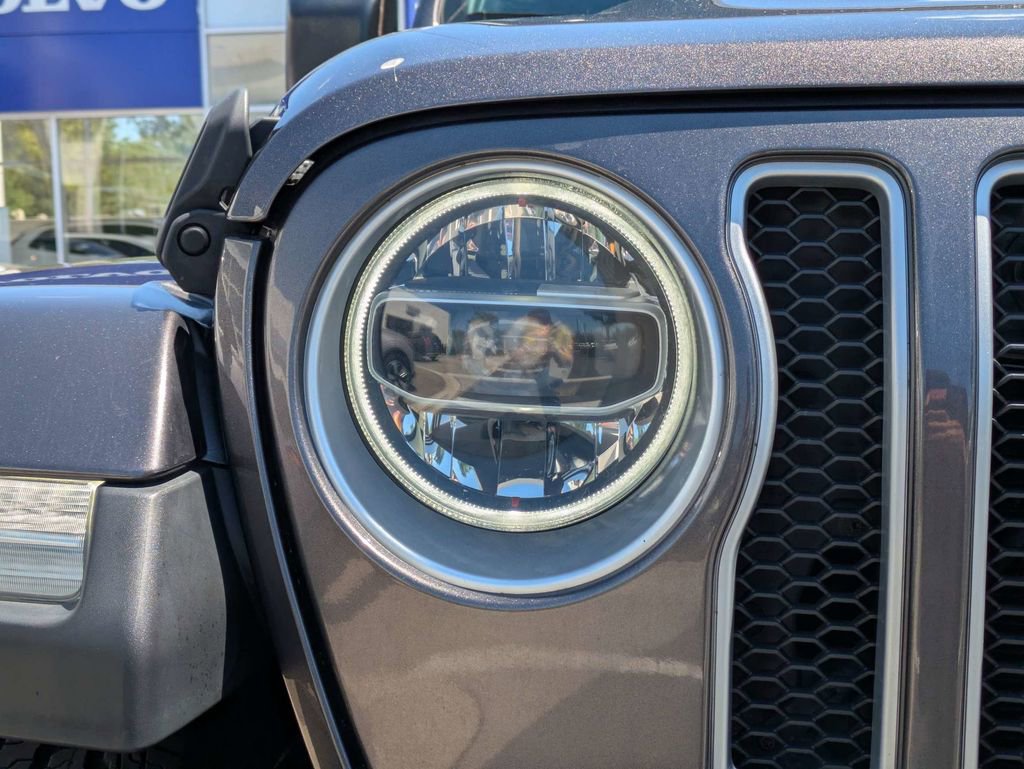 Used 2021 Jeep Wrangler Unlimited Sahara AWD/4WD image 10