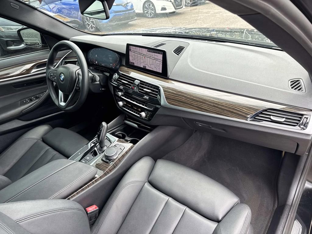 Used 2020 BMW 530i w/ Convenience Package RWD image 13