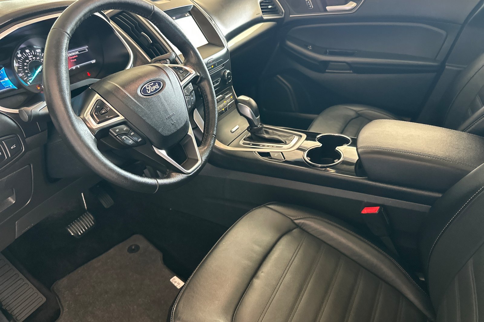 Used 2017 Ford Edge SEL w/ Equipment Group 201A AWD/4WD image 7