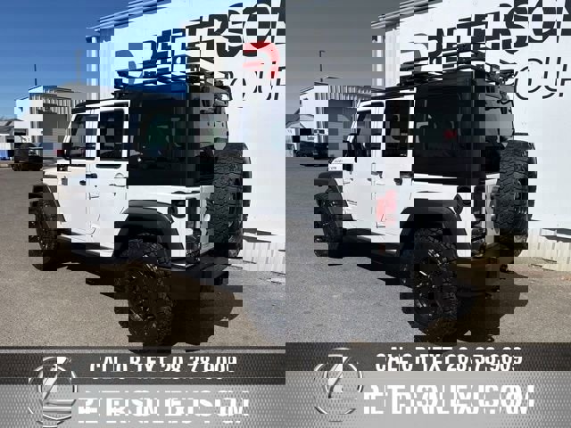 Used 2015 Jeep Wrangler Unlimited Rubicon image 6