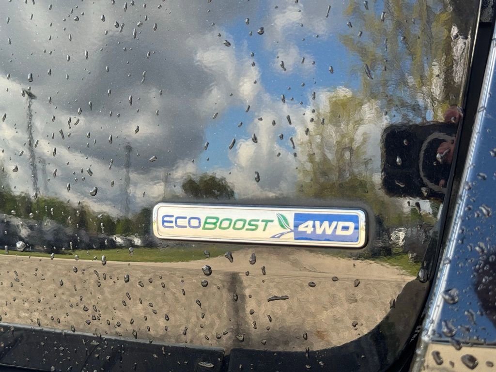 Used 2020 Ford Explorer Limited w/ Class III Trailer Tow Package image 10