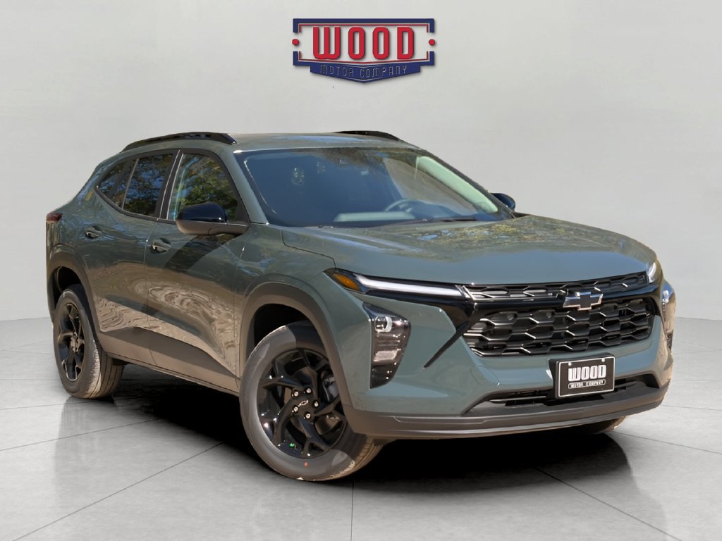 New 2026 Chevrolet Trax LT w/ Midnight Edition FWD image 1