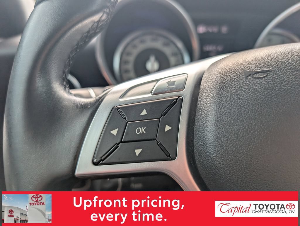 Used 2013 Mercedes-Benz SLK 250 image 14
