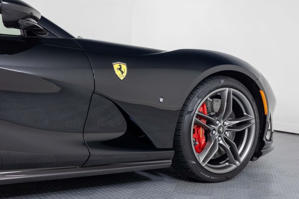 Used 2021 Ferrari 812 GTS RWD image 20