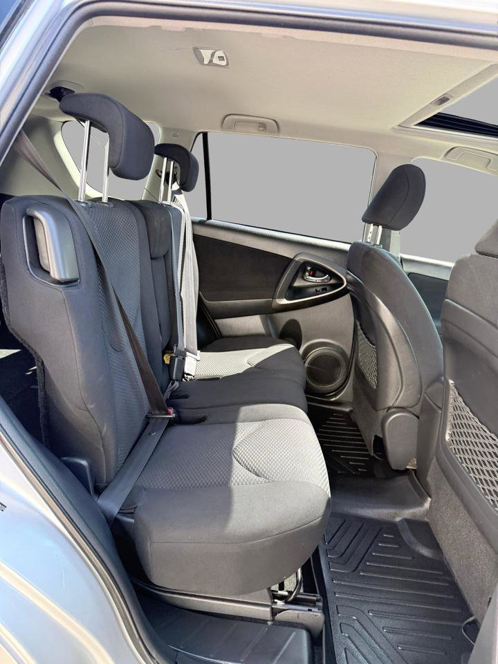 Used 2010 Toyota RAV4 Sport image 29