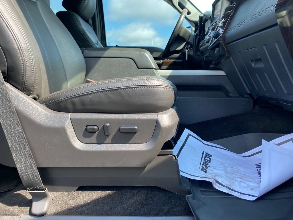Used 2015 Ford F250 Platinum w/ FX4 Off-Road Package AWD/4WD image 11