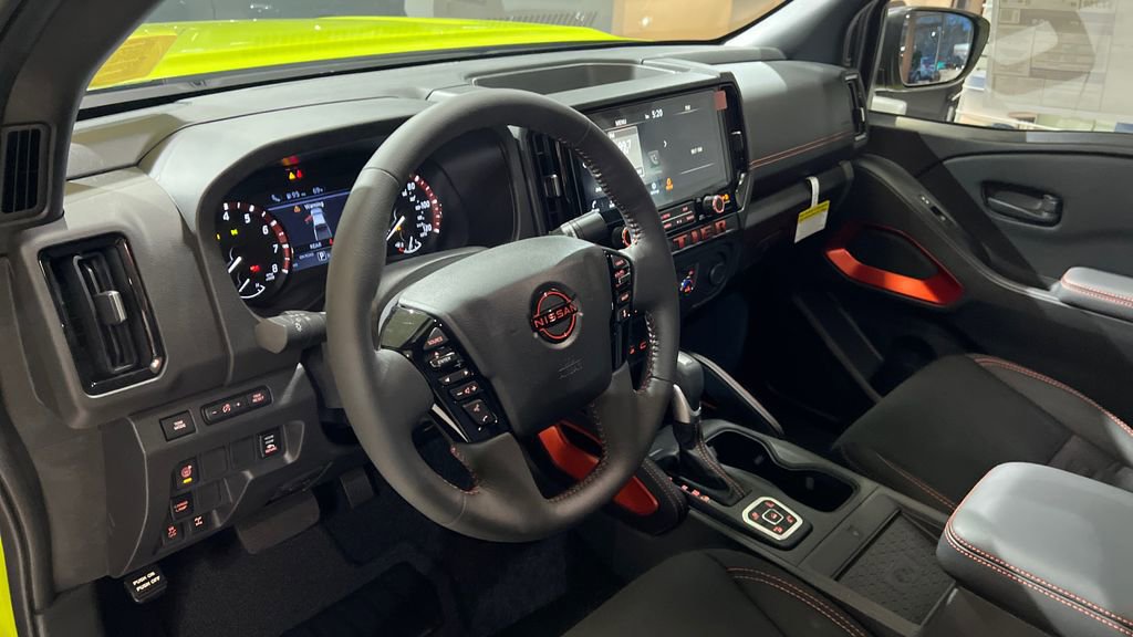 New 2026 Nissan Frontier PRO-4X w/ Pro-4x Convenience Package image 24