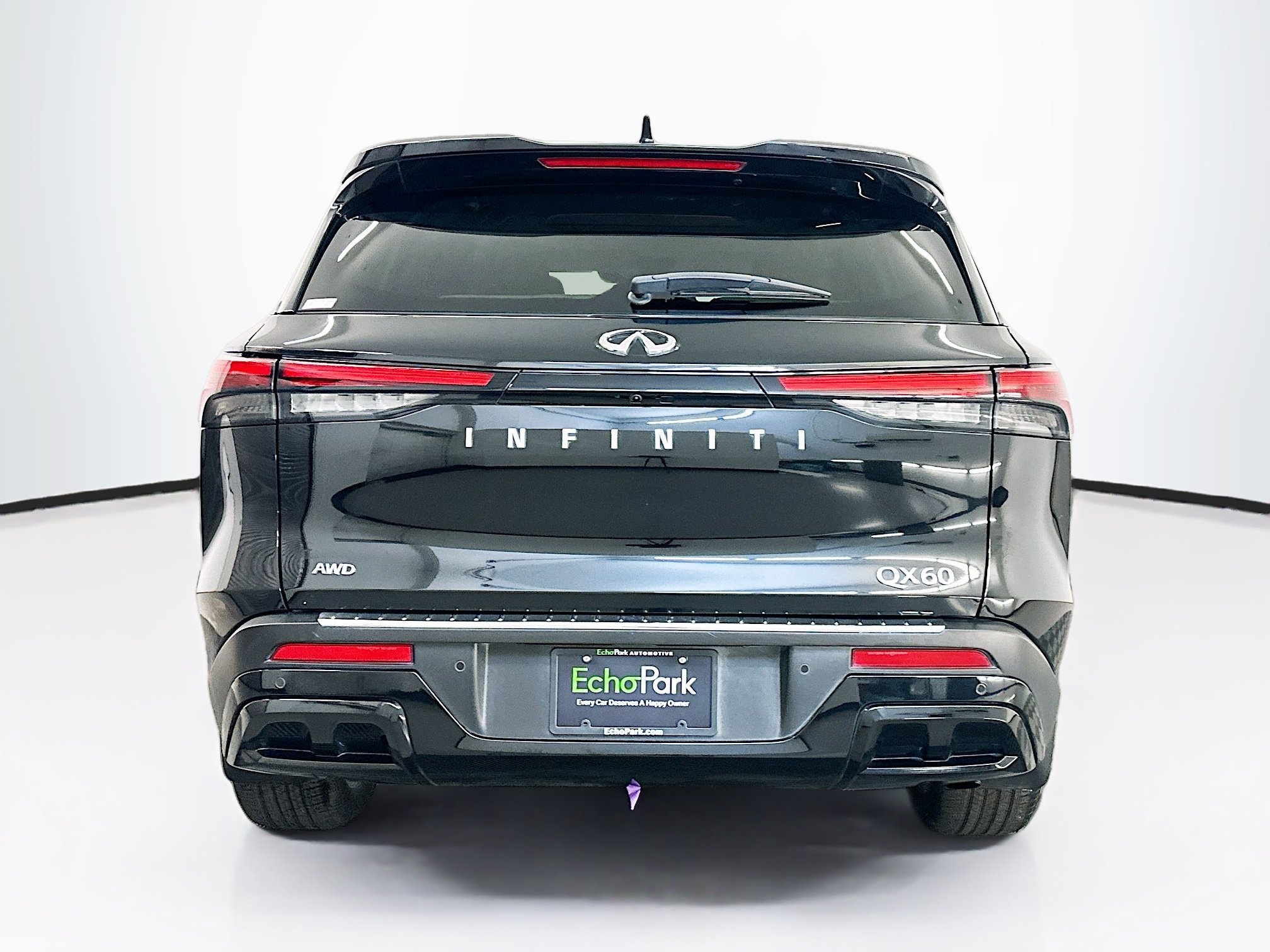Used 2023 INFINITI QX60 Luxe w/ Performance Audio Package AWD/4WD image 7