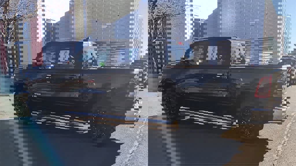 Used 2019 RAM 1500 Laramie image 6