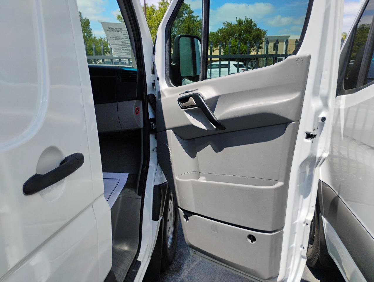 Used 2017 Mercedes-Benz Sprinter 2500 w/ Driver Comfort Package image 79