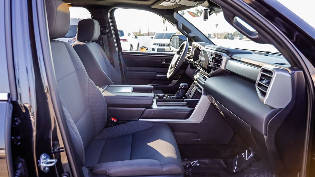 Used 2025 Toyota Sequoia SR5 image 21