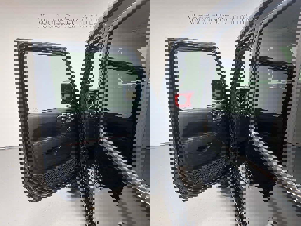 Used 2020 Jeep Gladiator Rubicon w/ Dual Top Group image 17