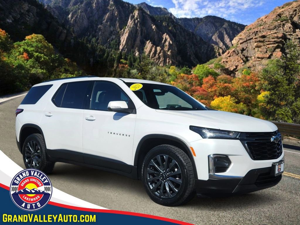 Used 2023 Chevrolet Traverse RS w/ LPO, Floor Liner Package