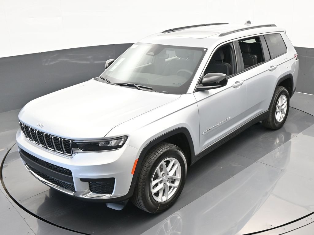 Used 2024 Jeep Grand Cherokee L Laredo image 37