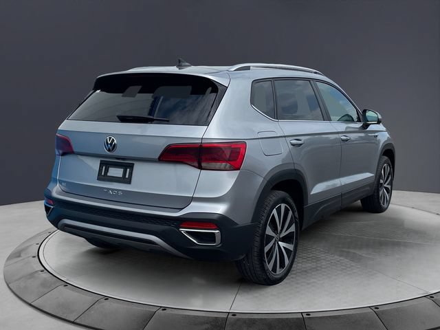 Used 2022 Volkswagen Taos SE FWD image 5