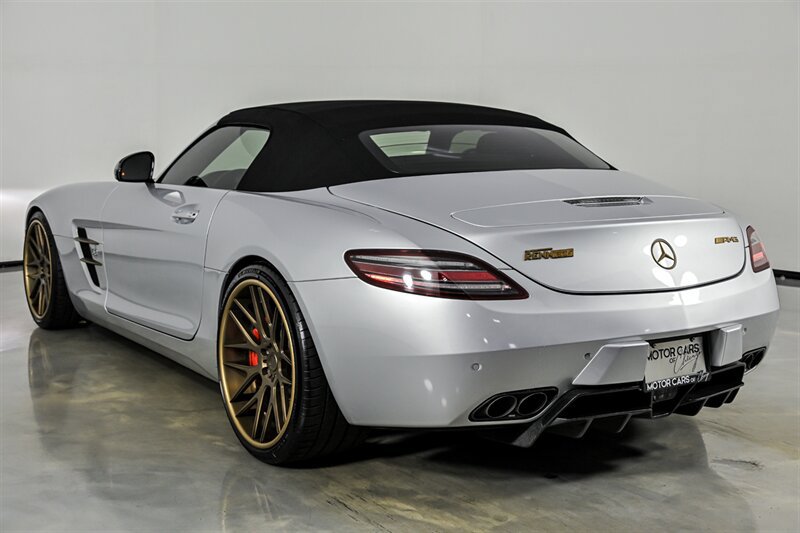 Used 2012 Mercedes-Benz SLS AMG Roadster image 30
