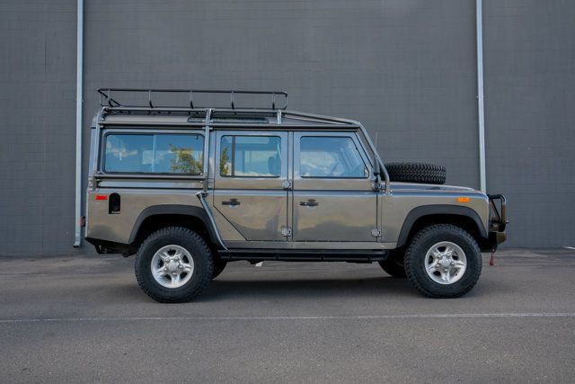 Used 1993 Land Rover Defender 110 AWD/4WD image 2