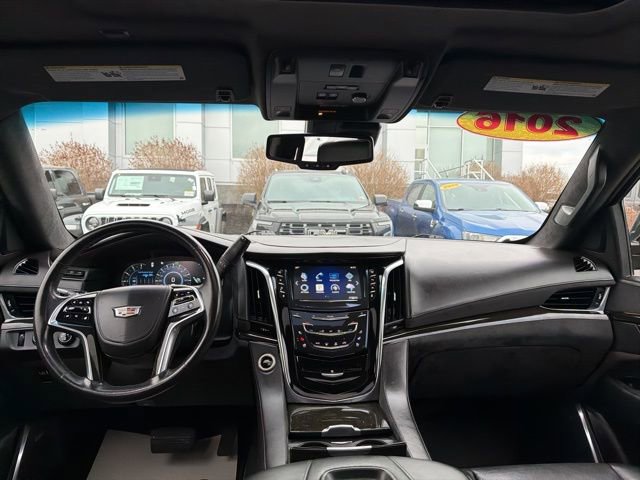 Used 2016 Cadillac Escalade Platinum image 21