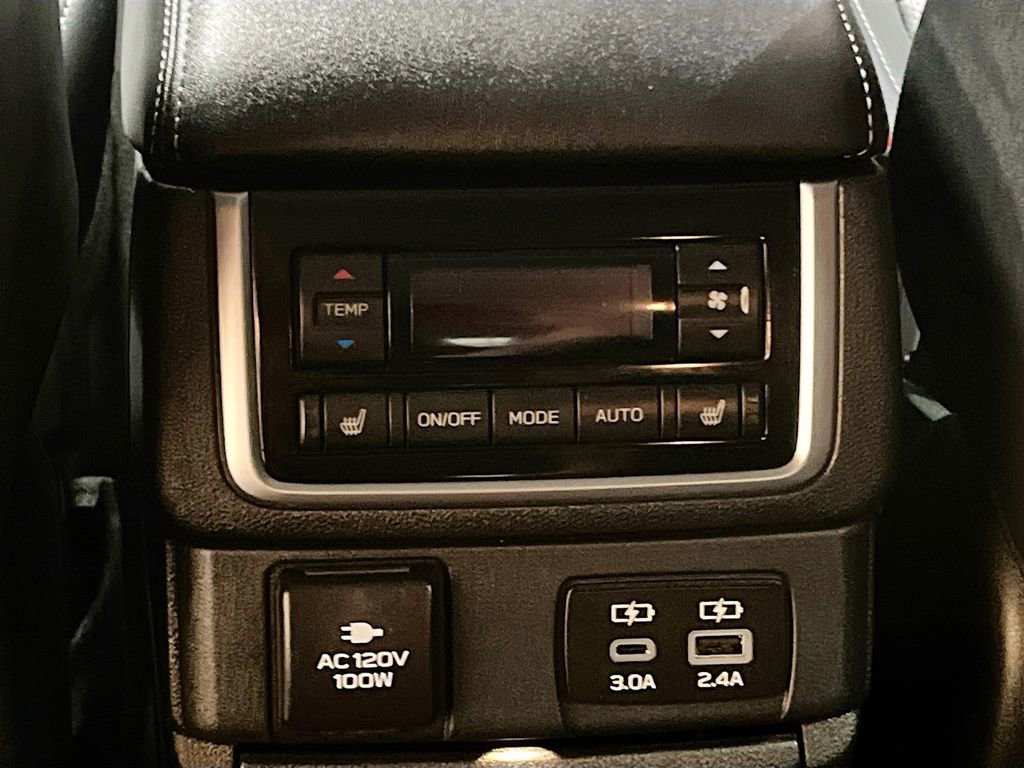 Used 2023 Subaru Ascent Touring AWD/4WD image 27