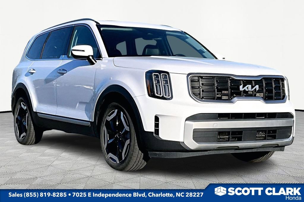 Used 2023 Kia Telluride S w/ S Sunroof Package image 1