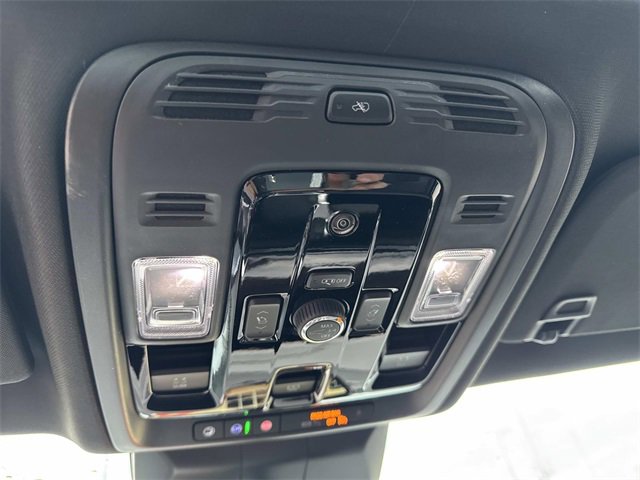 New 2026 Cadillac Escalade Luxury w/ LPO, Radiant Package image 22