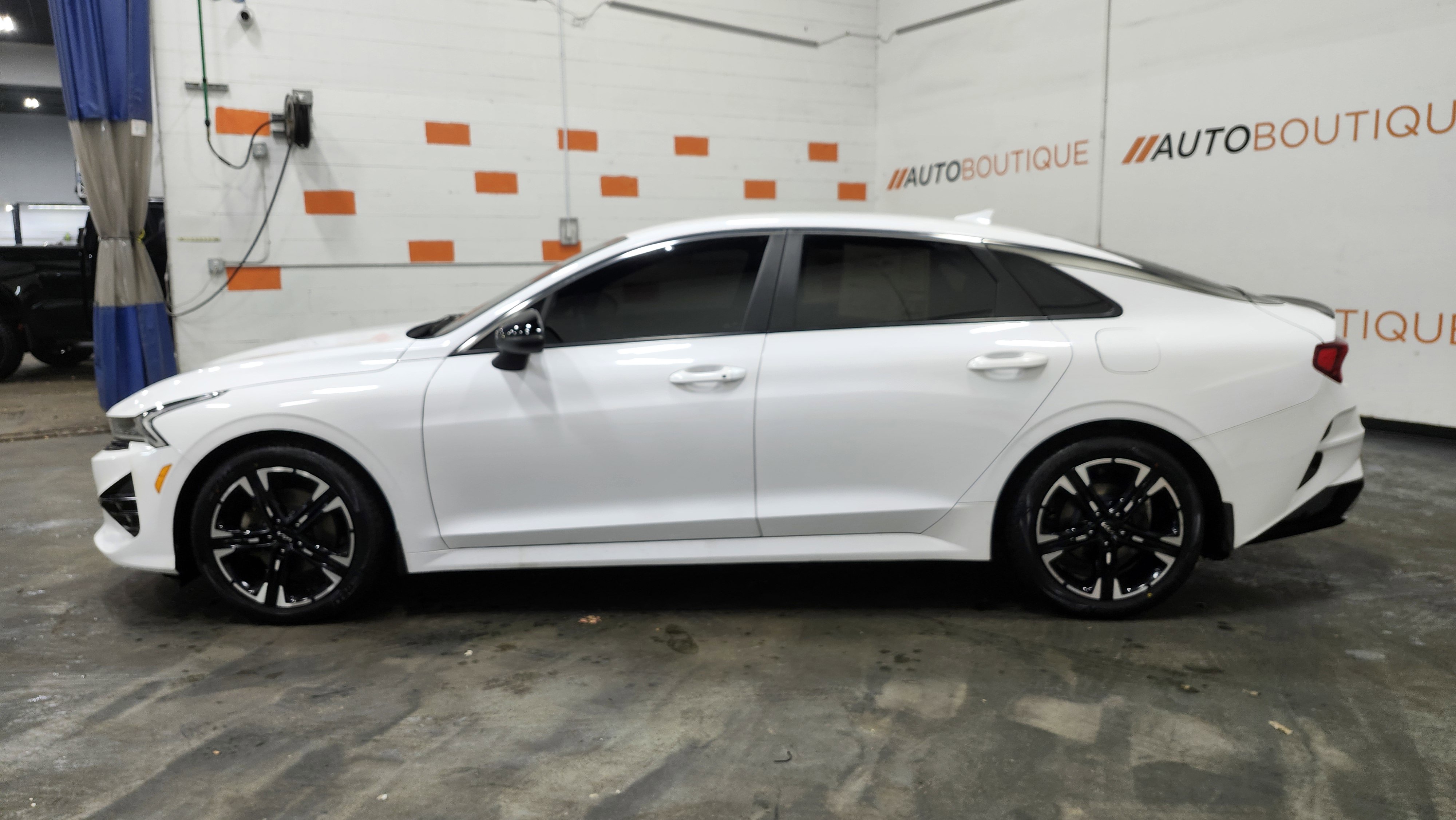 Used 2023 Kia K5 GT-Line image 13