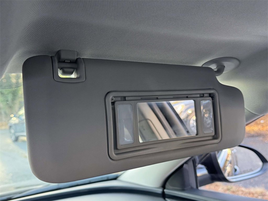 Used 2013 Buick Regal Premium image 26