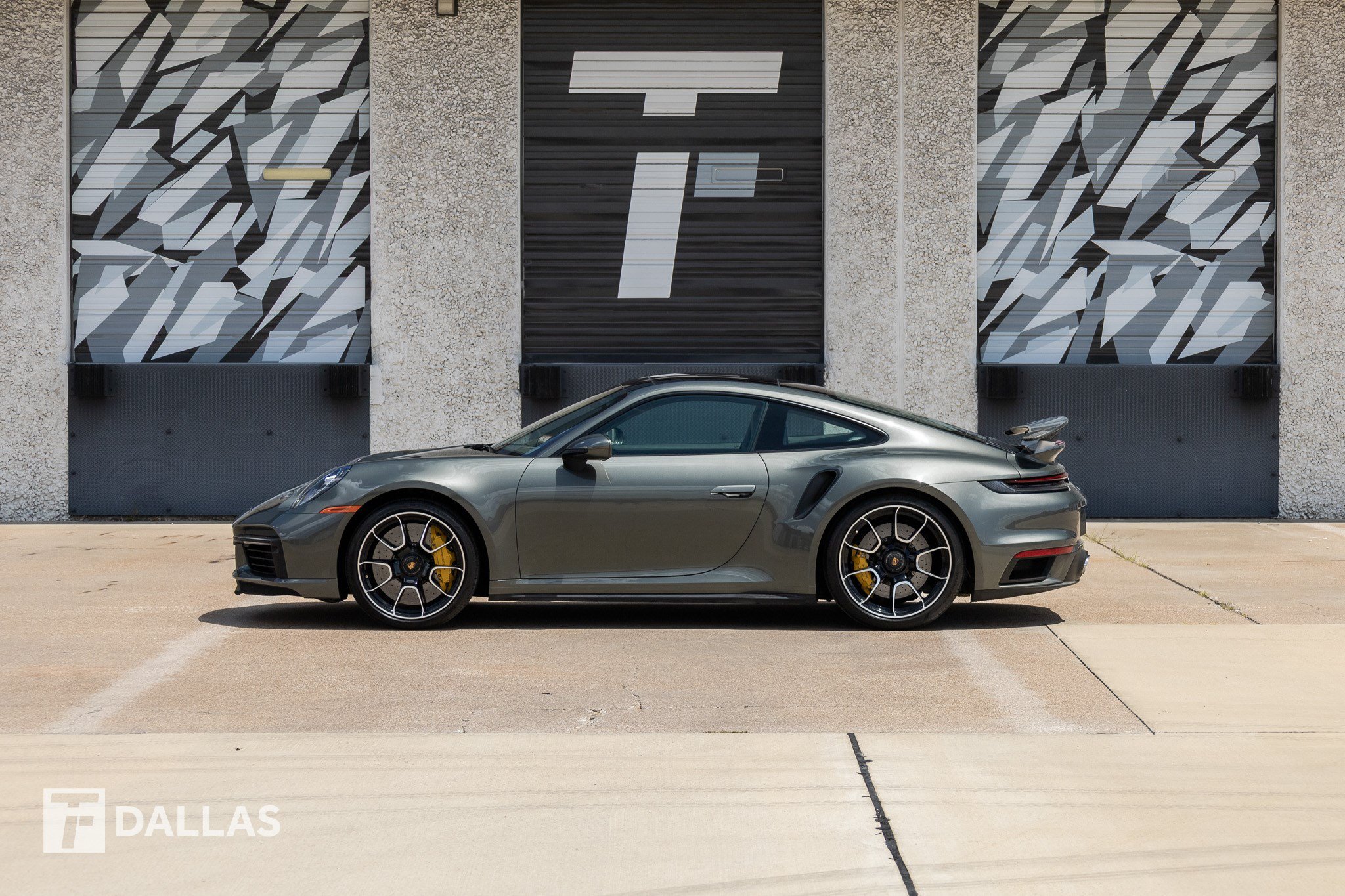 Used 2022 Porsche 911 Turbo S AWD/4WD image 2