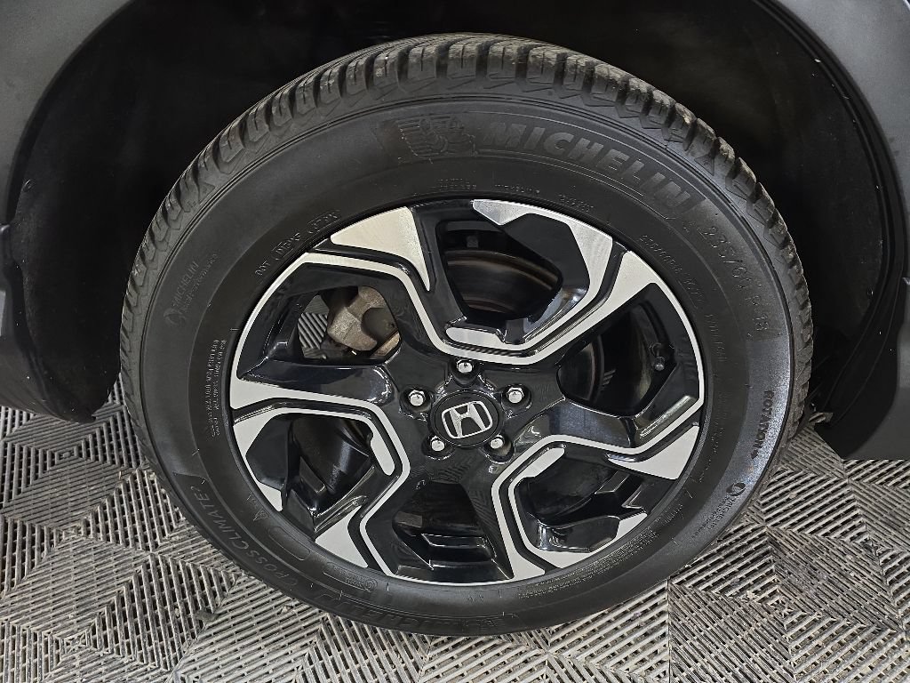 Used 2018 Honda CR-V Touring image 14
