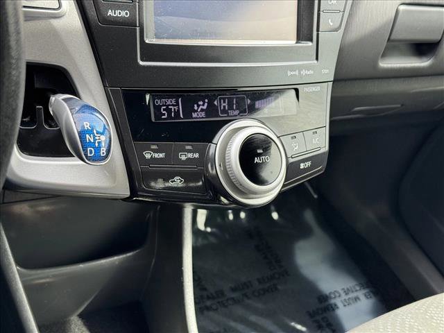 Used 2014 Toyota Prius V Three image 14