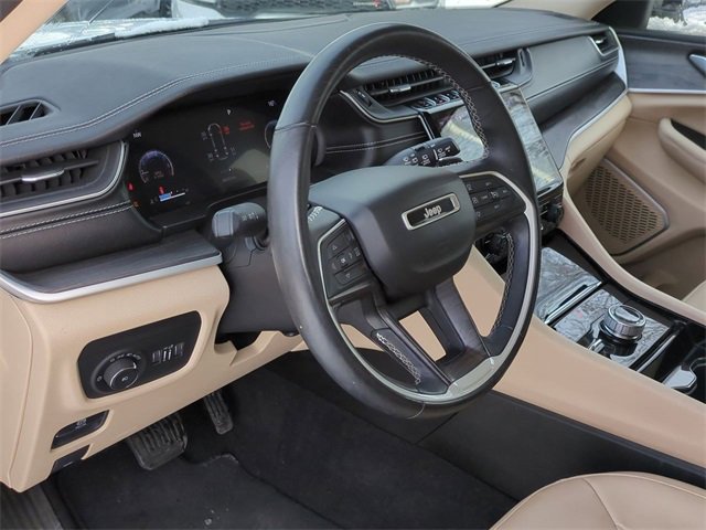Used 2021 Jeep Grand Cherokee L Limited image 12