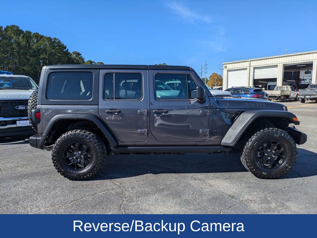 Used 2024 Jeep Wrangler Unlimited Sport AWD/4WD image 3