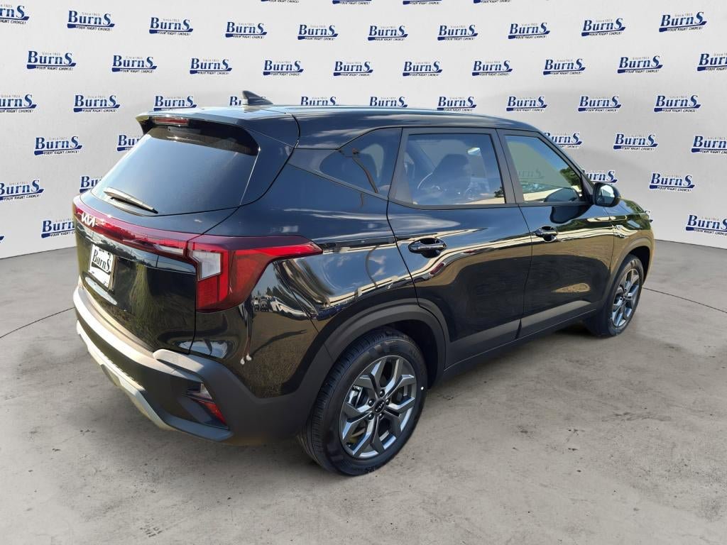 New 2026 Kia Seltos LX FWD image 7