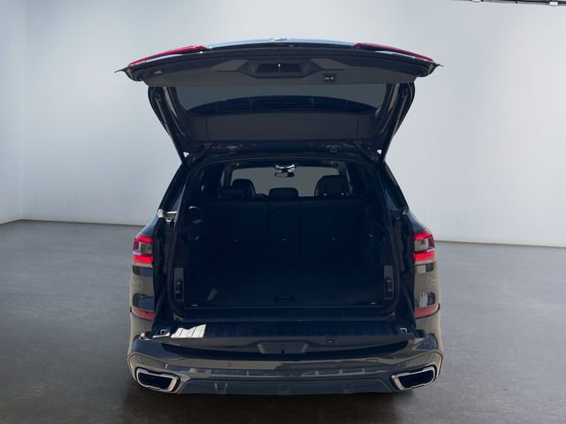 Used 2023 BMW X5 M50i w/ Executive Package image 17