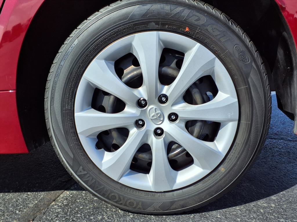 Used 2023 Toyota Corolla LE image 33