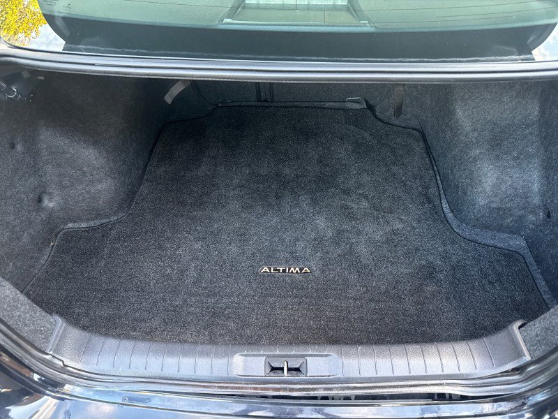 Used 2018 Nissan Altima FWD image 23