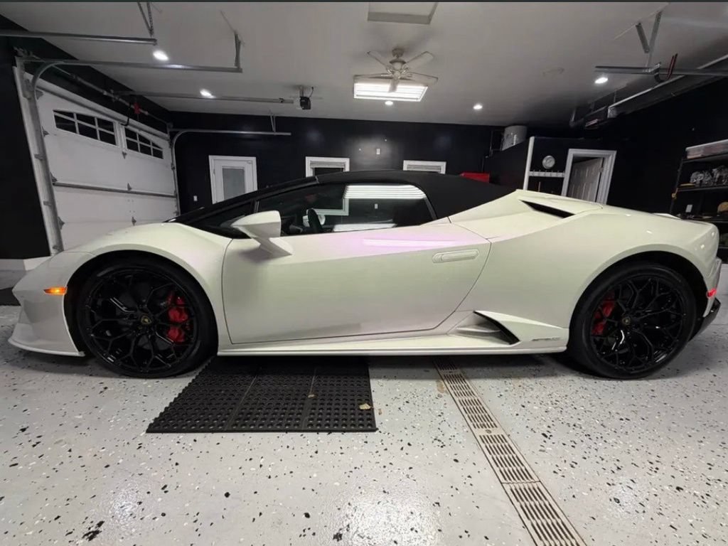 Used 2024 Lamborghini Huracan EVO AWD/4WD image 14