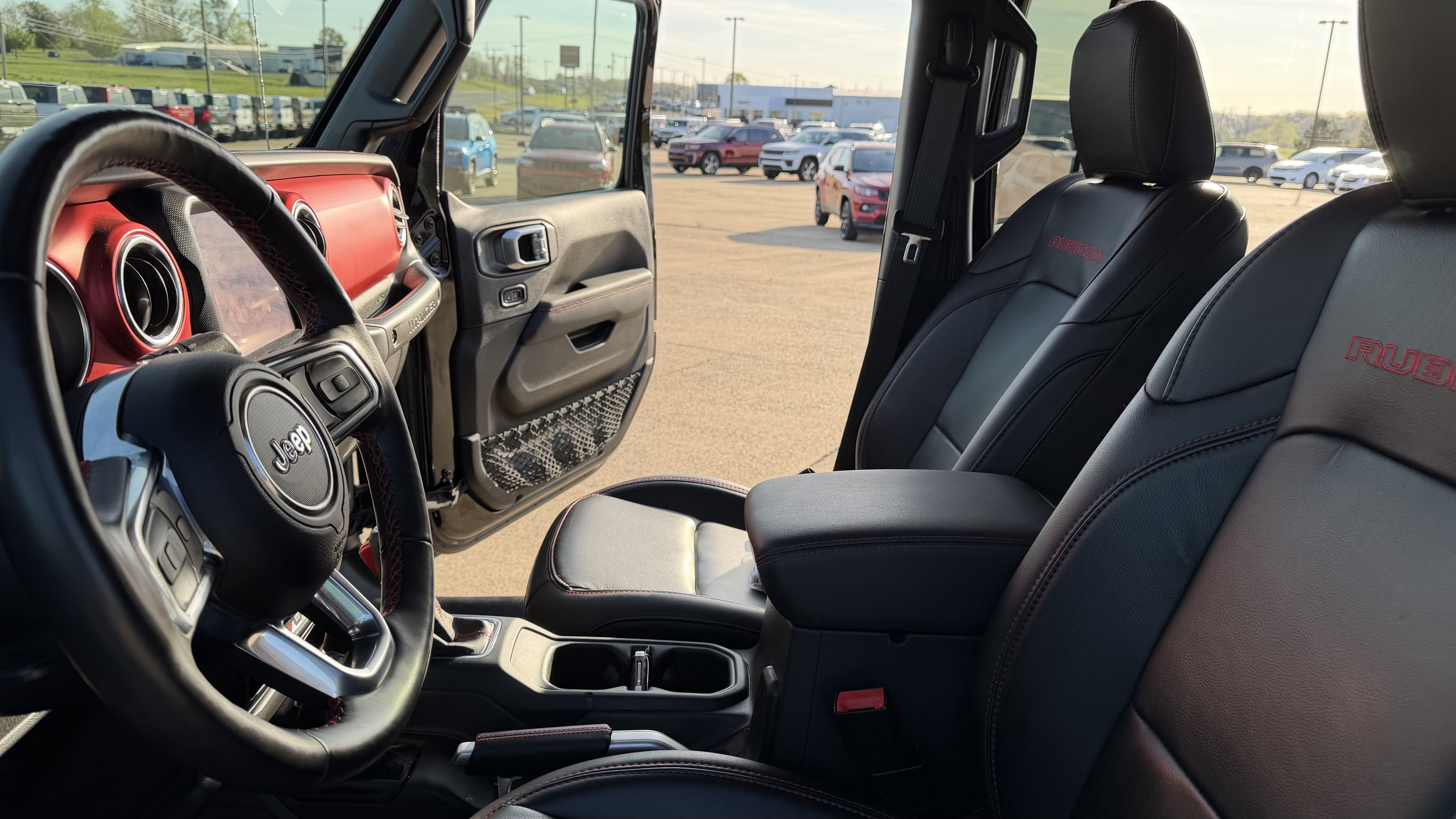Used 2021 Jeep Wrangler Unlimited Rubicon image 14