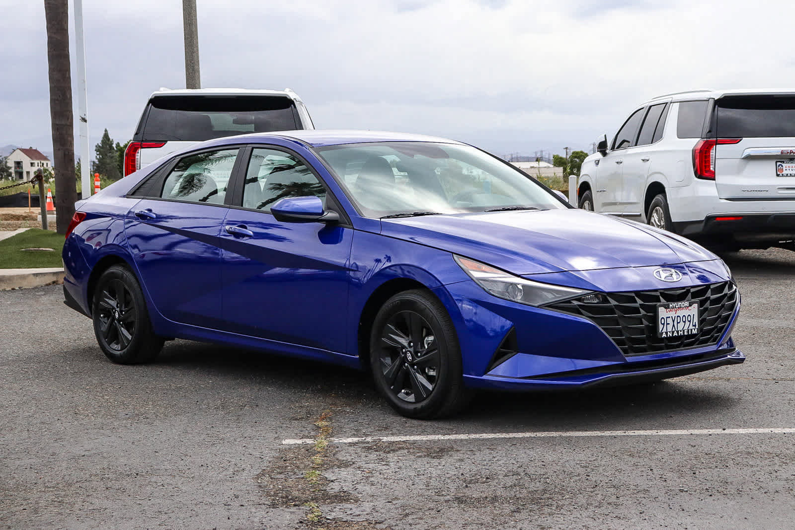 Used 2023 Hyundai Elantra SEL image 3