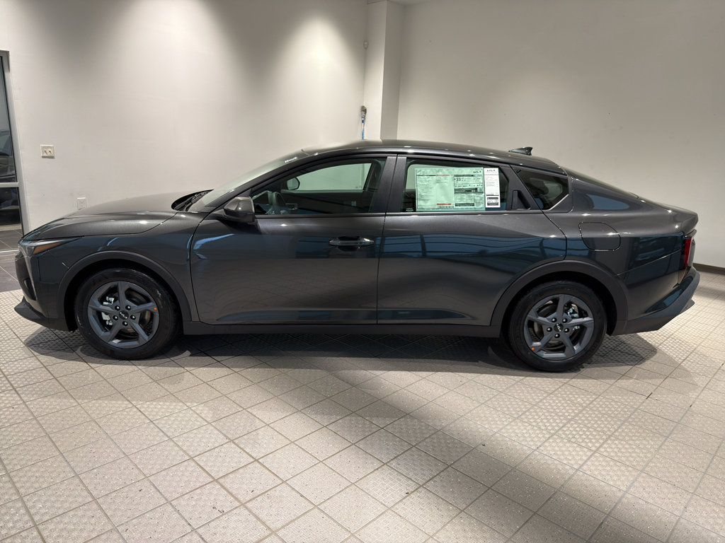 New 2026 Kia K4 FWD image 2