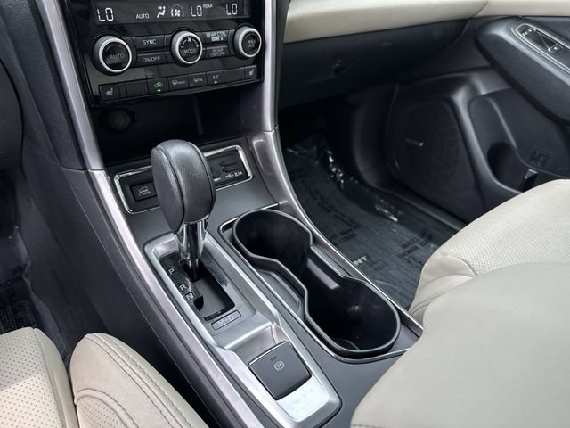 Used 2022 Subaru Ascent Limited w/ Technology Package AWD/4WD image 21