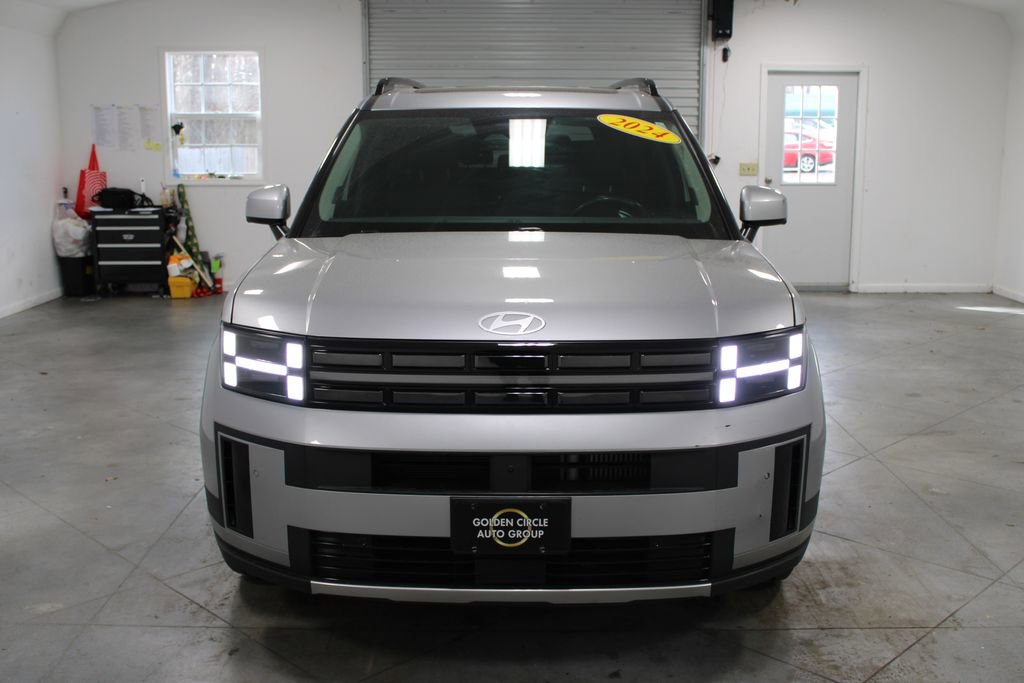 Used 2024 Hyundai Santa Fe Limited FWD image 3