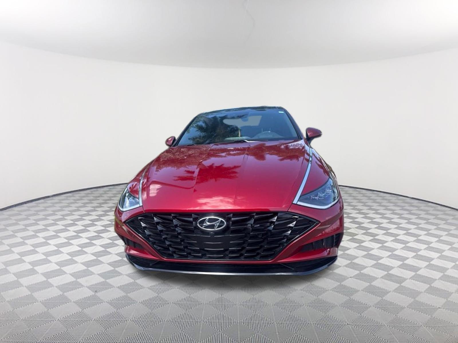 Used 2023 Hyundai Sonata Limited FWD image 2